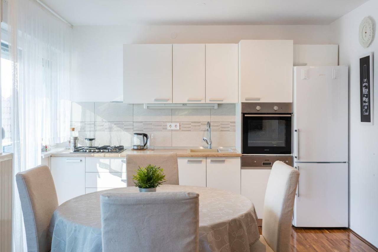 זאגרב Spacious 2Bdr Apartment - Free Parking מראה חיצוני תמונה